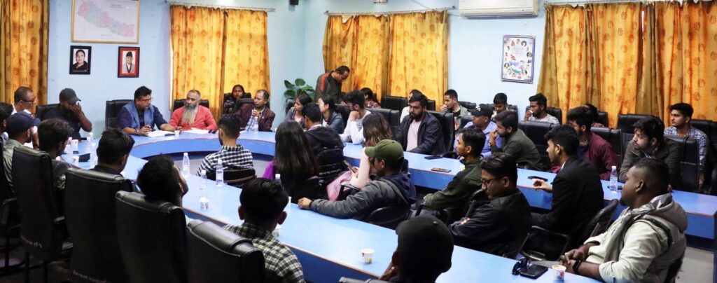 mayor with bikalpa felows