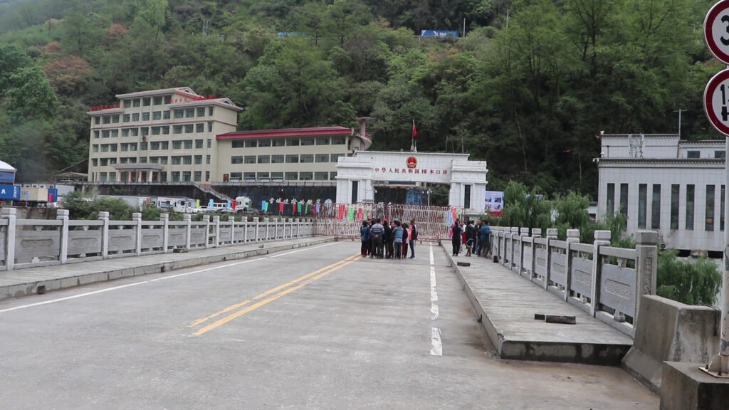 तातोपानी नाका आठ वर्षपछि दुईतर्फी रुपमा सञ्चालनमा, निर्यातमा सहज हुँदै