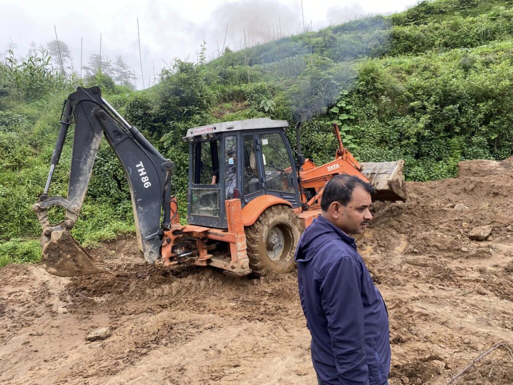 शिक्षक रामकृष्ण निरौला