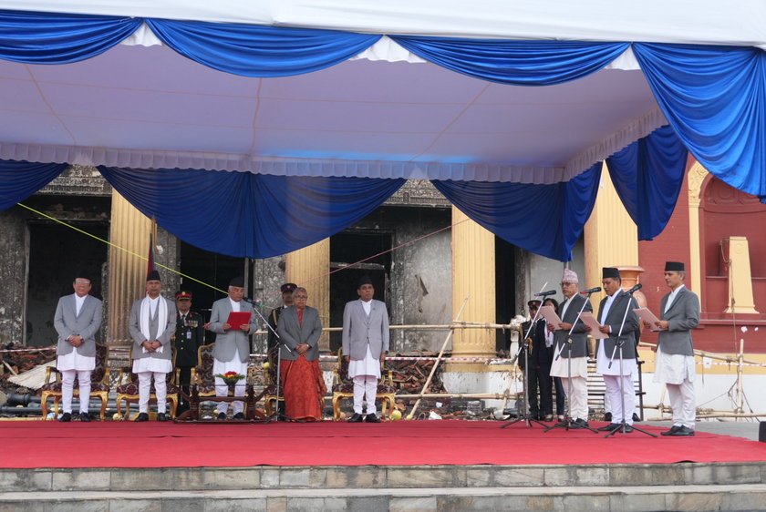 नवनियुक्त तीन मन्त्रीहरूको शपथग्रहण सम्पन्न, अर्थमा खनाल